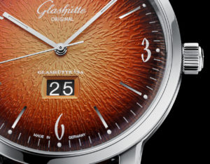 GLASHUTTE SIXTIES PANORAMA DATE