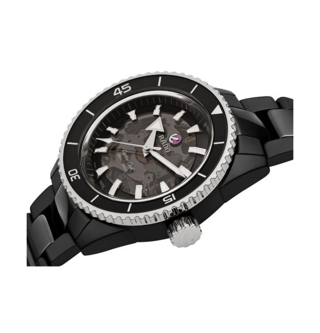 RADO CAPTAIN COOK HIGH-TECH CERAMIC