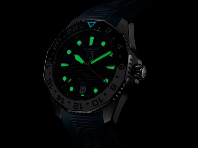 TAG HEUER AQUARACER PROFESSIONAL 300 GMT